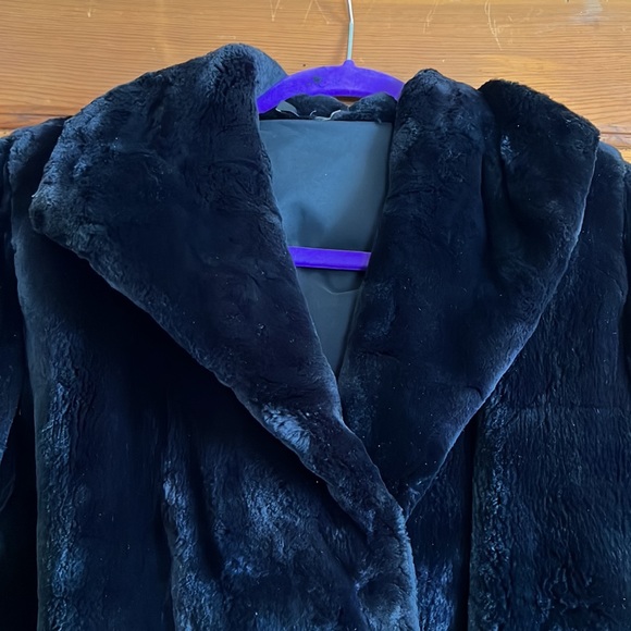 Solid black real mink coat - Picture 2 of 9
